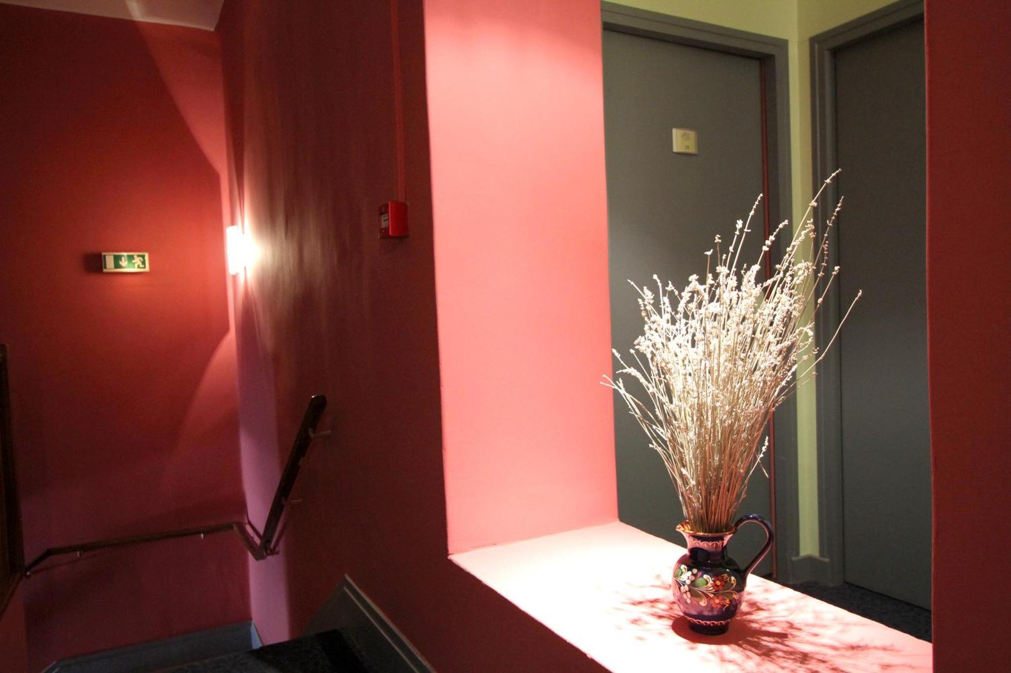 Logis Hotel Le Clos Des Oliviers บูร์ก-แซ็ง-ต็องเดอ็อล ภายนอก รูปภาพ