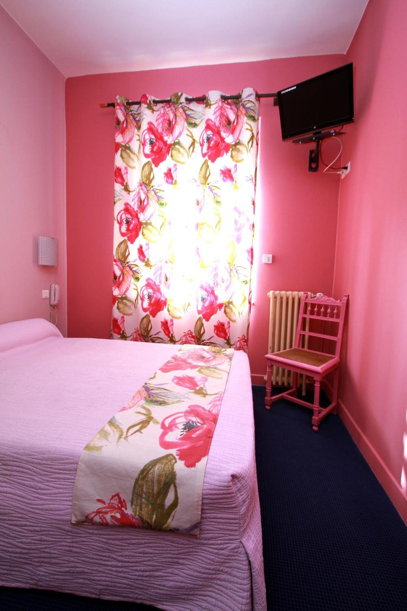 Logis Hotel Le Clos Des Oliviers บูร์ก-แซ็ง-ต็องเดอ็อล ภายนอก รูปภาพ